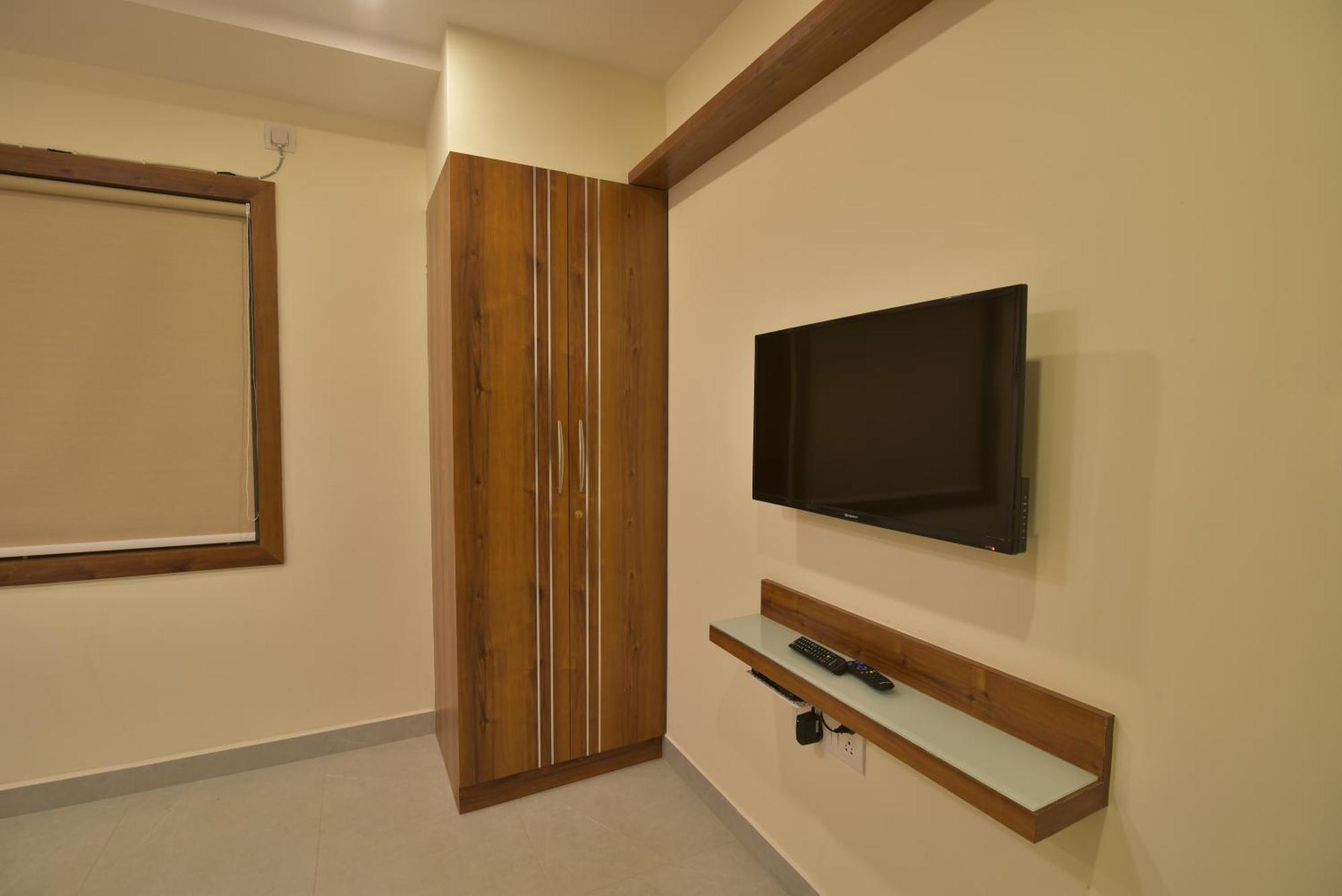 Address 24 Inn Bangalore Eksteriør bilde