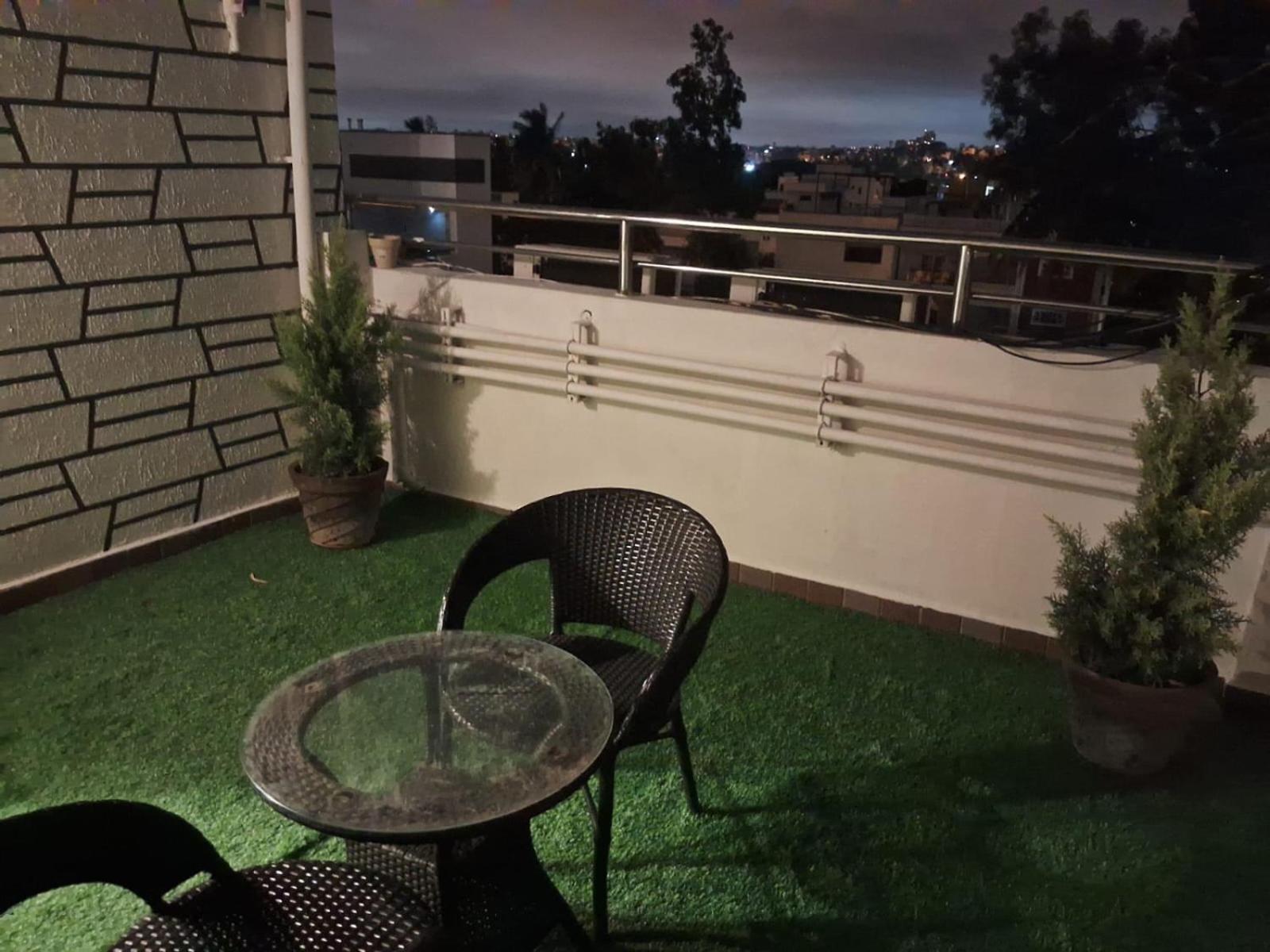 Address 24 Inn Bangalore Eksteriør bilde