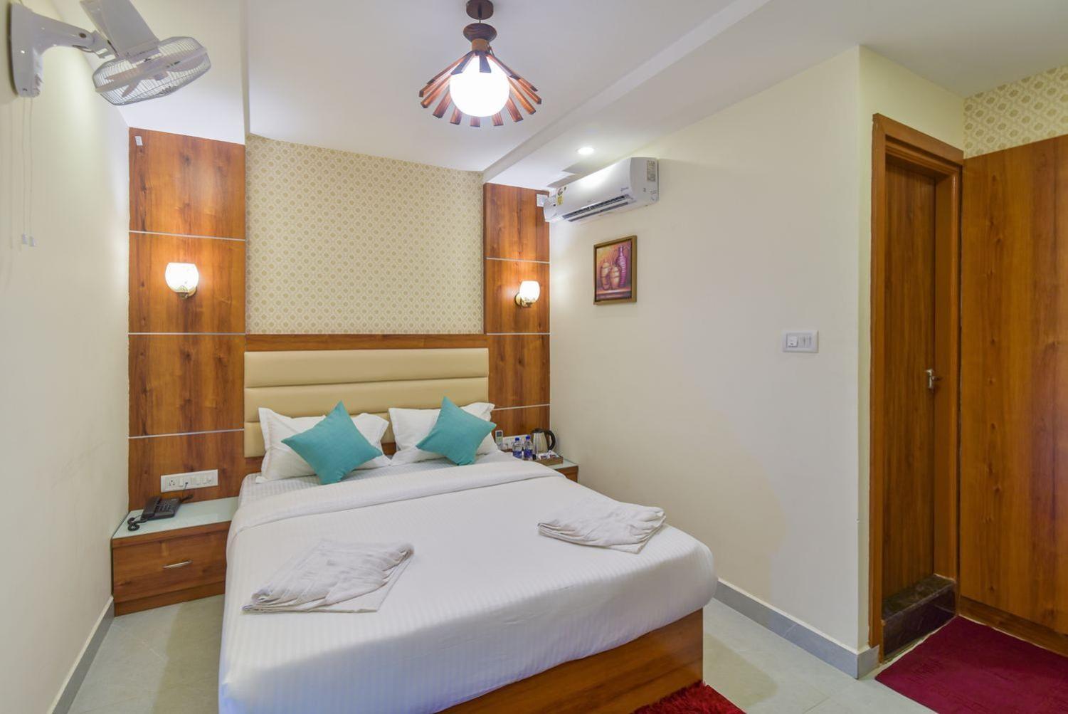 Address 24 Inn Bangalore Eksteriør bilde