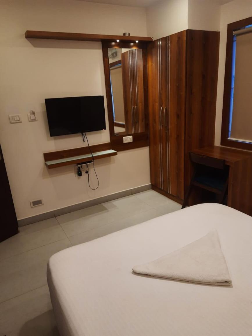 Address 24 Inn Bangalore Eksteriør bilde